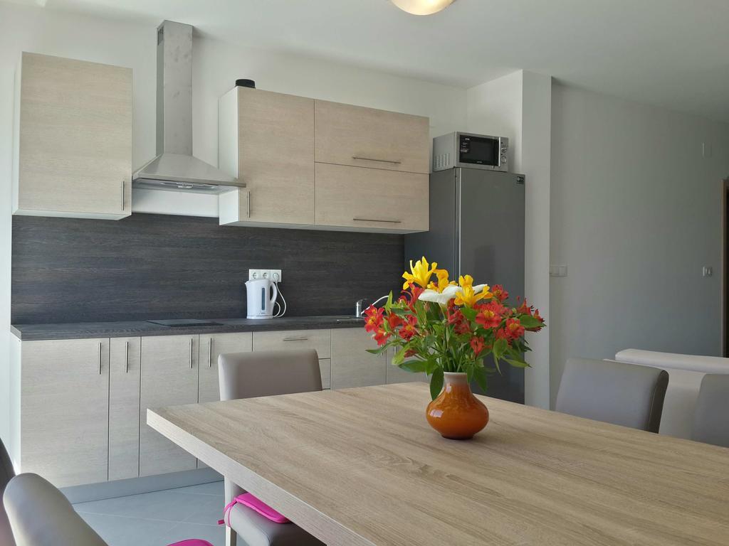Solmaris Apartments Sukošan Eksteriør billede