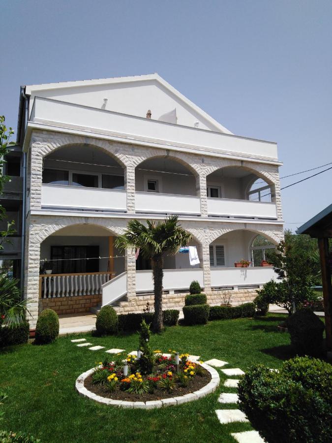 Solmaris Apartments Sukošan Eksteriør billede